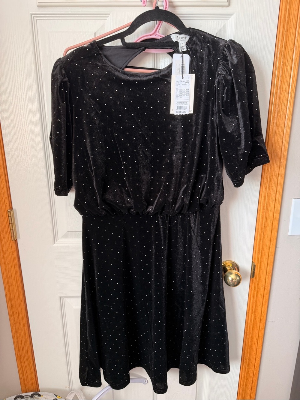 Velvet Sparkle Midi Dress in Black
